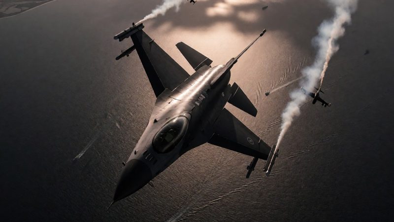 Румънски изтребители F-16 свалиха два дрона над Черно море