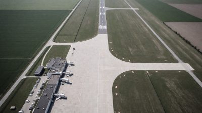 Руски дронове удариха жилищен блок в Одеса и енергийни съоръжения